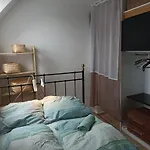 Apartment Haus Sonberg Mit Garten, Pool, Fasssauna, Semi Detached House With Garden Deutschlandsberg