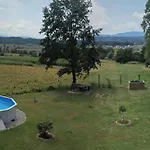 Haus Sonberg Mit Garten, Pool, Fasssauna, Semi Detached House With Garden 아파트 *