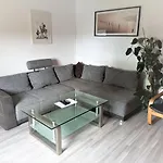아파트 Haus Sonberg Mit Garten, Pool, Fasssauna, Semi Detached House With Garden 도이치란즈베르그