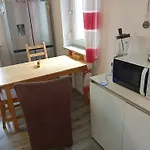 아파트 Haus Sonberg Mit Garten, Pool, Fasssauna, Semi Detached House With Garden *