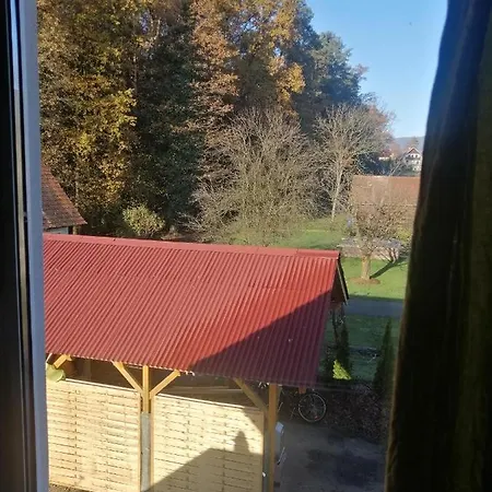 Haus Sonberg Mit Garten, Pool, Fasssauna, Semi Detached House With Garden *