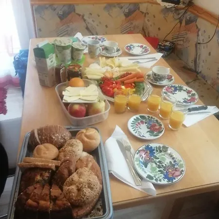 Haus Sonberg Mit Garten, Pool, Fasssauna, Semi Detached House With Garden *