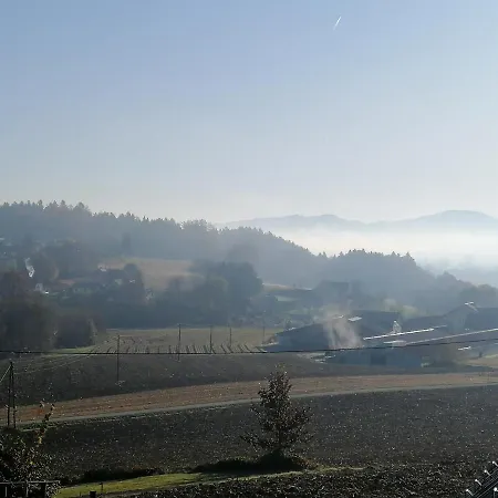 Haus Sonberg Mit Garten, Pool, Fasssauna, Semi Detached House With Garden Deutschlandsberg