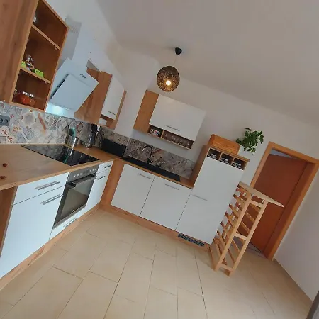 Apartamento Haus Sonberg Mit Garten, Pool, Fasssauna, Semi Detached House With Garden