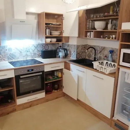 Haus Sonberg Mit Garten, Pool, Fasssauna, Semi Detached House With Garden *