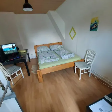 Haus Sonberg Mit Garten, Pool, Fasssauna, Semi Detached House With Garden 公寓 *