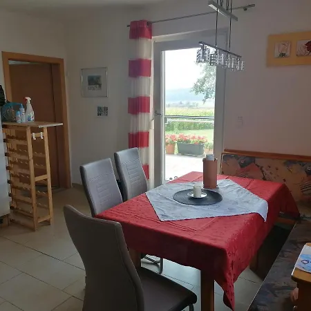 Apartamento Haus Sonberg Mit Garten, Pool, Fasssauna, Semi Detached House With Garden *