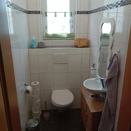 Haus Sonberg Mit Garten, Pool, Fasssauna, Semi Detached House With Garden