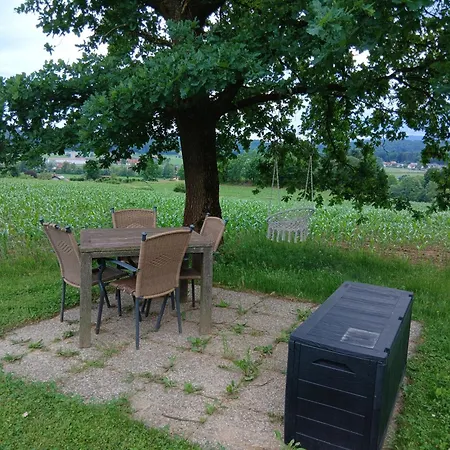 Haus Sonberg Mit Garten, Pool, Fasssauna, Semi Detached House With Garden Deutschlandsberg
