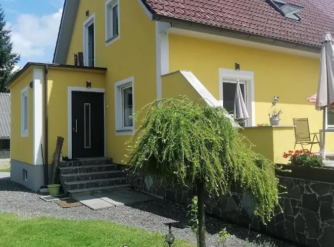 Haus Sonberg Mit Garten, Pool, Fasssauna, Semi Detached House With Garden * Deutschlandsberg