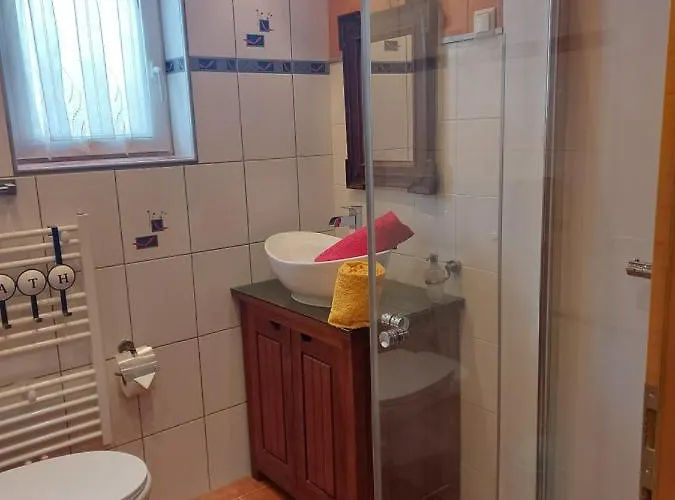 Haus Sonberg Mit Garten, Pool, Fasssauna, Semi Detached House With Garden * דויטשלנדסברג