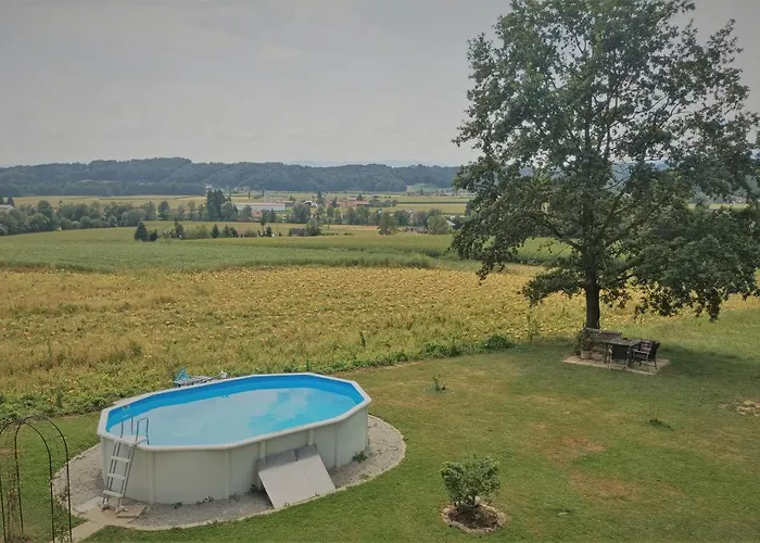 Haus Sonberg Mit Garten, Pool, Fasssauna, Semi Detached House With Garden *