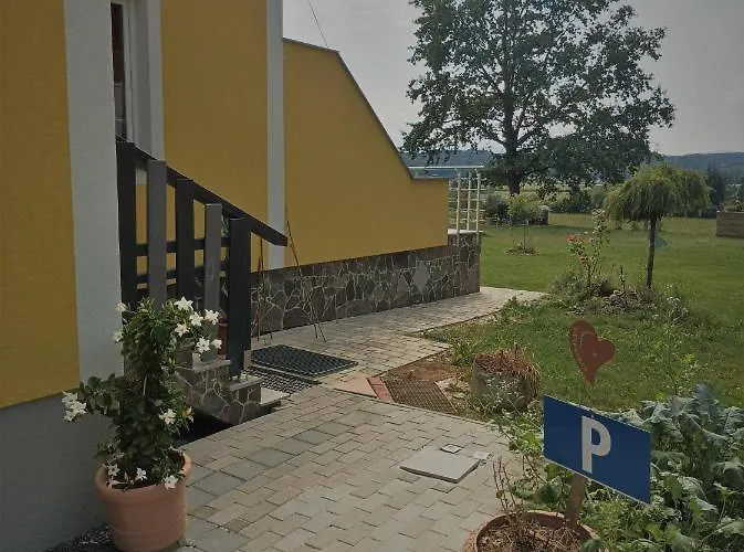 דירה Haus Sonberg Mit Garten, Pool, Fasssauna, Semi Detached House With Garden