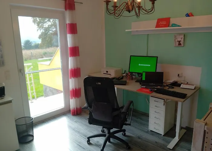 Haus Sonberg Mit Garten, Pool, Fasssauna, Semi Detached House With Garden דירה דויטשלנדסברג