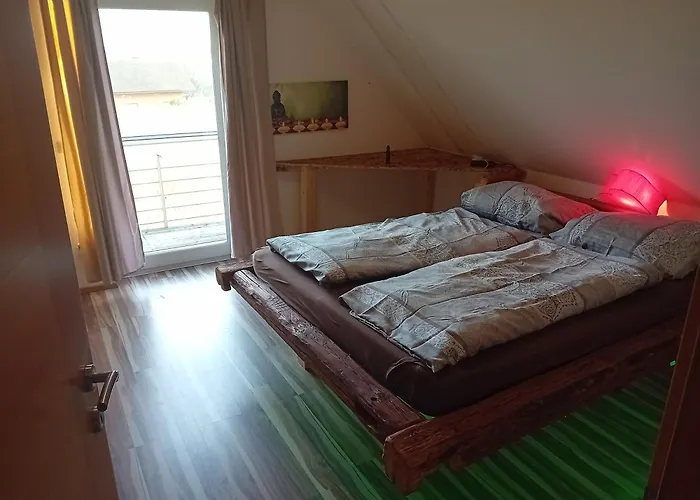 Haus Sonberg Mit Garten, Pool, Fasssauna, Semi Detached House With Garden